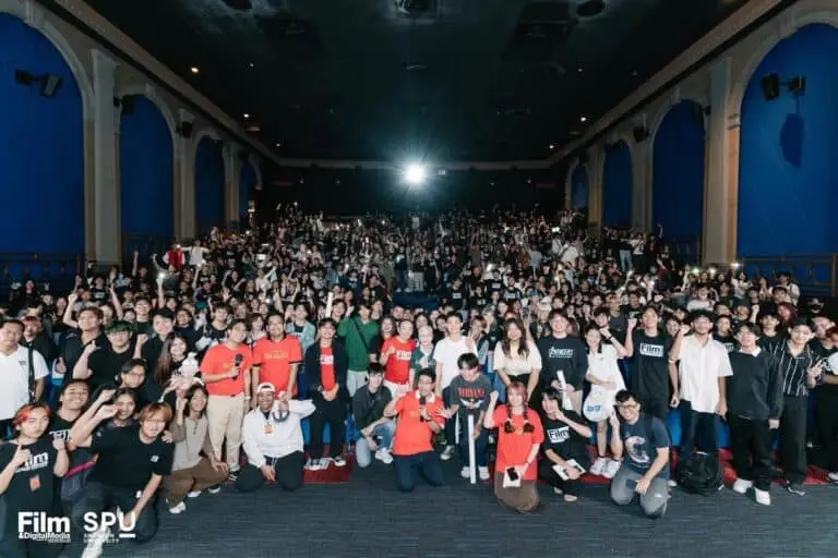 เด็กภาพยนตร์ศรีปทุม รับชมภาพยนตร์ “หลานม่า” พร้อม Q&A ร่วมกับผู้กำกับและนักแสดง ในวันแรก